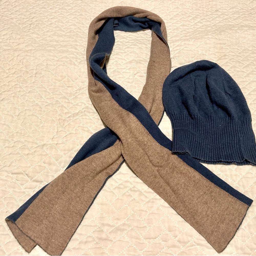 Sacks Fith Avenue Boys cashmere scarf and matching beanie